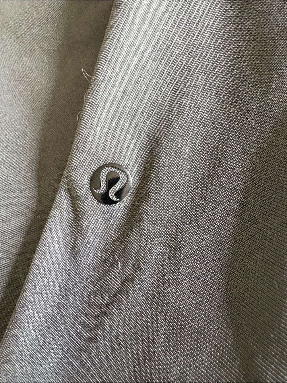 Lululemen Men's Black Performance Shorts- Five pockets - Picture 2 of 8